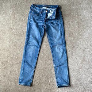 American Eagle Super Super Stretch Skinny Jeans, Size 2